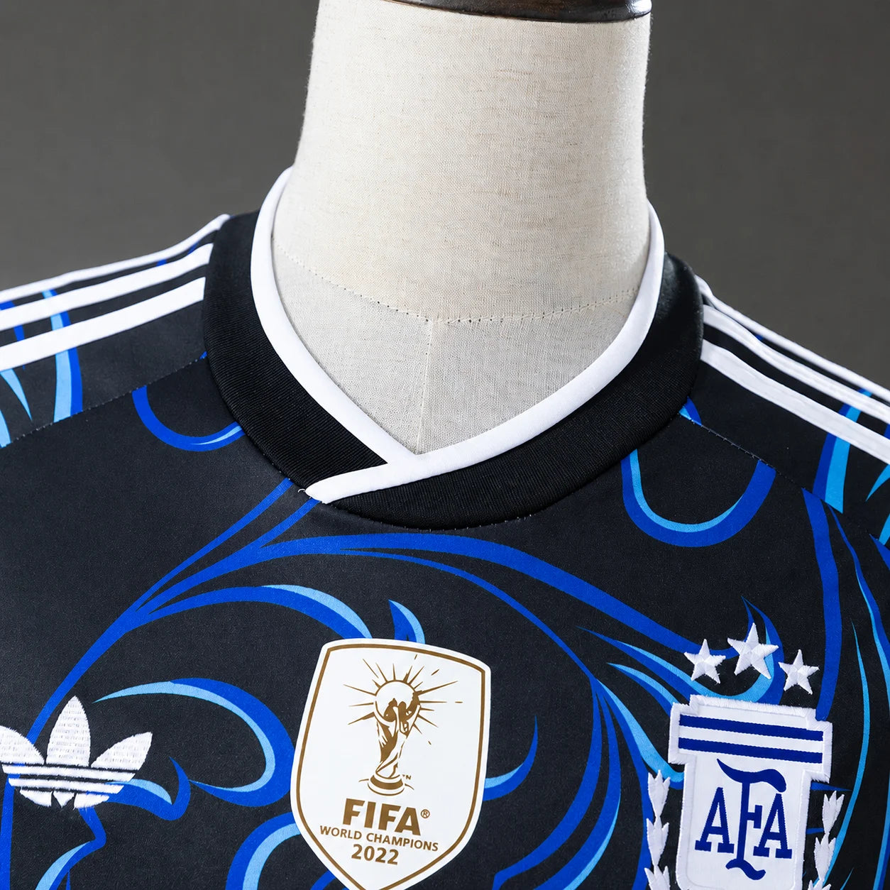 Argentinien WM 2026 Auswärtstrikot – Fan-Version – Marineblau